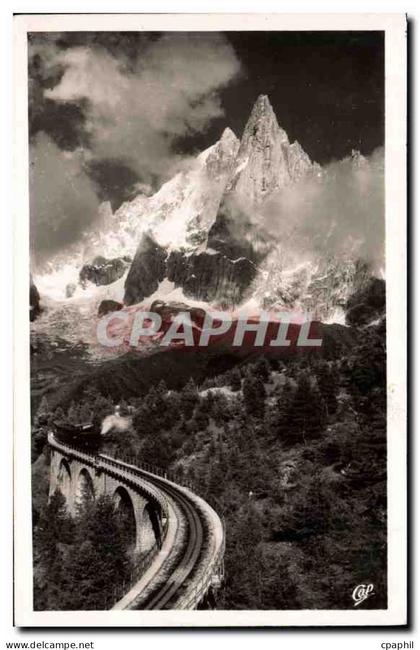 CPA Chamonix Mont Blanc Chemin de fer du Montenvers et Aiguille du Dru