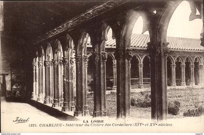Charlieu CPA Interieur du cloitre des Cordeliers
