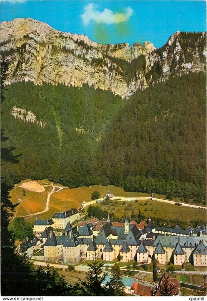 CPM Paysages de Chartreuse Le Monastere dans son Cadre boise au pied du Grand Som