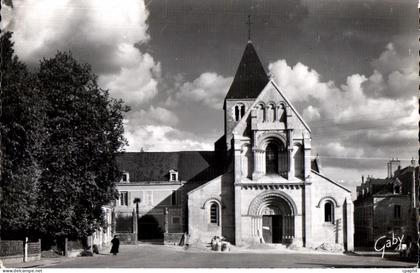 CPSM Chateau Gontier L Eglise Saint Jean
