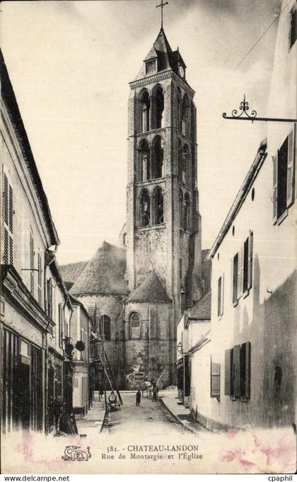 CPA Chateau Landon Rue de Montargis et l Eglise