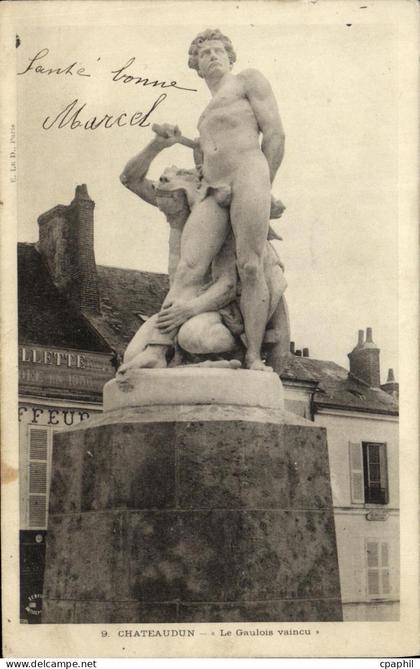 CPA Chateaudun Le Gaulois vaincu