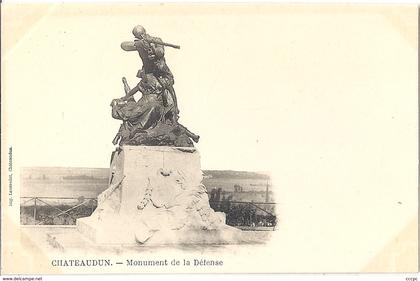 CPA Chateaudun Monument de la Défense