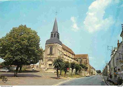 18 - Chateaumeillant - L'Eglise - Automobiles - CPM - Voir Scans Recto-Verso