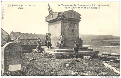 Lozère- près Chateauneuf-de-Randon -Le Tombeau de Duguesclin à l'Habitarelle.