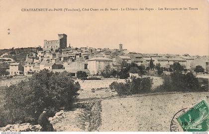 84 CHATEAUNEUF DU PAPE LE CHATEAU