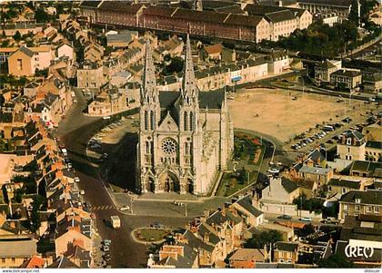 36 - Chateauroux - Vue aérienne - Quartier Saint Luc - Eglise Saint André - Place Voltaire - CPM - Voir Scans Recto-Vers
