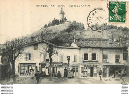 CHATONNAY PLACE DU CENTRE