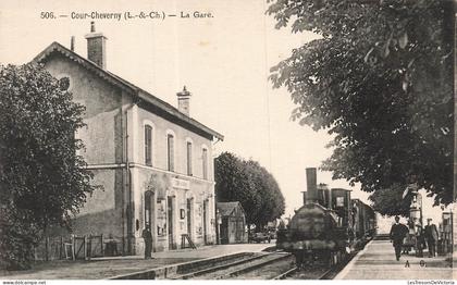 FRANCE - Cour Cheverny - Gare - ferroviaire - chemin de fer - train - animé - transport - Carte Postale Ancienne