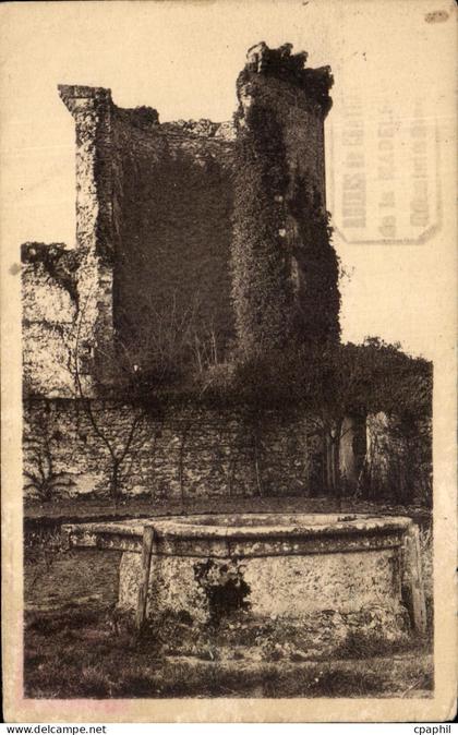 CPA Vallee de Chevreuse Chevreuse Chateau de la Madeleine