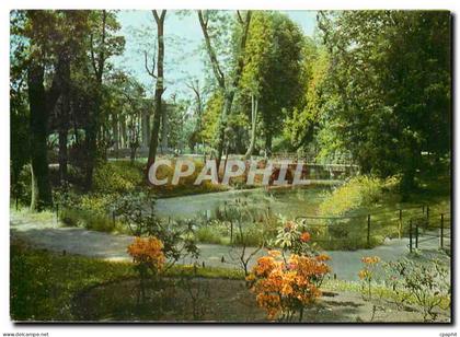 CPM Clamart Le Square de Maison Blanche