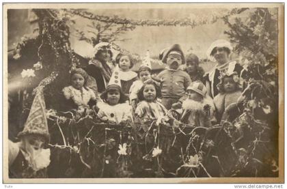 CLUNY CARTE PHOTO GROUPE D ENFANTS DANS UN CHAR