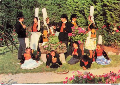 29 COMBRIT COSTUMES BIGOUDENS