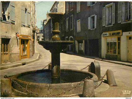 16 - Confolens - Vieille fontaine - CPM - Voir Scans Recto-Verso