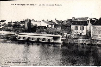 CPA Coulanges Sur Yonne Un Coin Des Anciens Remparts