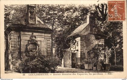 CPA Coulommiers Ancien domaine des Capucins les pavillons