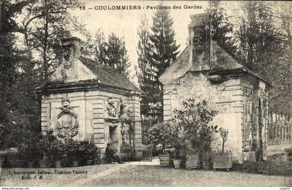 CPA Coulommiers Pavillons Des Gardes