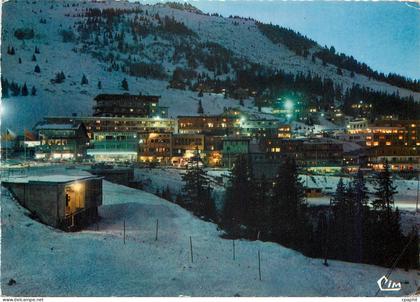 CPM Courchevel 1850 (Savoie) la nuit Arrivee de Telecabine de Courchevel