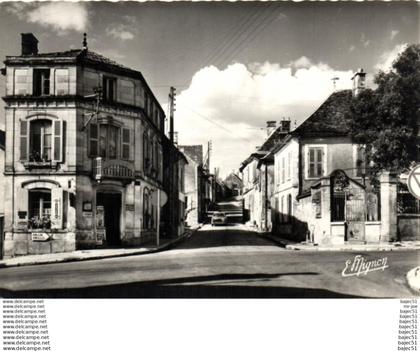 Courson les Carrières - Le faubourg