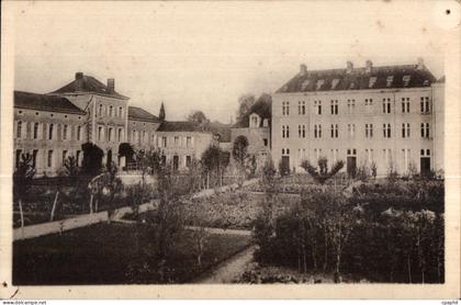 CPA Craon Monastere des Benedictions du Saint Sacrement Facade Sud et Noviciat