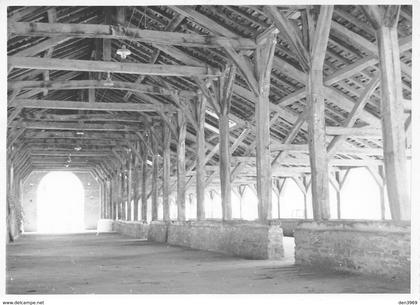 CREMIEU - Les Halles