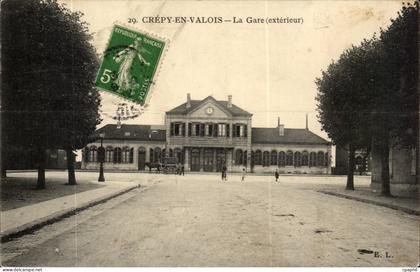 Crepy en Valois CPA la gare (exterieur)