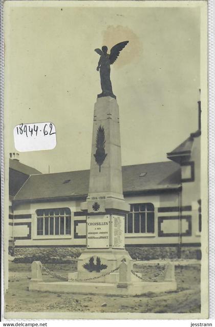 CROISILLES- CARTE-PHOTO- MONUMENT AUX MORTS