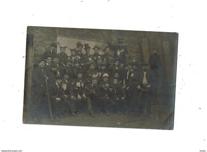 CUNLHAT ? GROUPE DE CONSCRITS ( CARTE PHOTO )