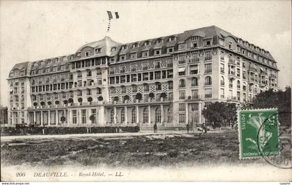 Deauville - Royal Hotel - CPA