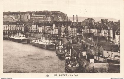 FRANCE - Dieppe - Port - Amarrage - Bateau - Transport - Commerce - Promenade - Rocher - Falaise - CAP - Carte postale