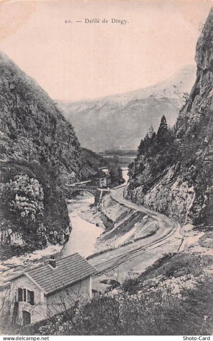 74 DINGY SAINT CLAIR DEFILE DE DINGY