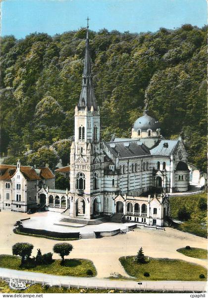 CPM Domremy la Pucelle Vosges Basilique Nationale de Sainte Jeanne d'Arc Vue aerienne