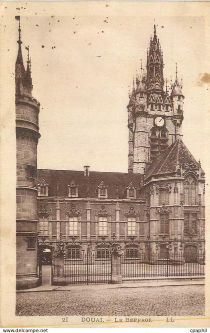 CPA Douai Le Beffroi