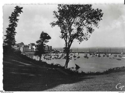 CPA DOUARNENEZ