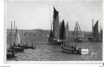 CPA DOUARNENEZ