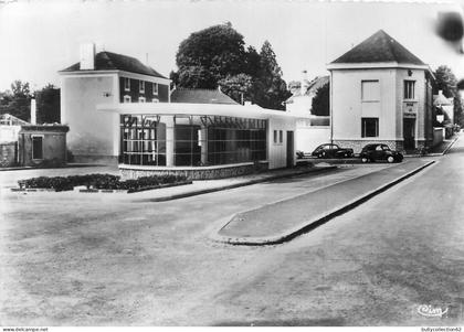 CPSM Doué la Fontaine 49/195