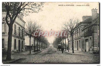 Doue la Fontaine CPA Avenue de la gare