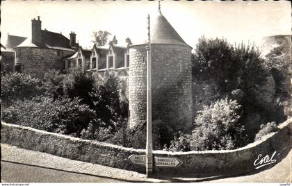 Dourdan - Le Chateau - CPA