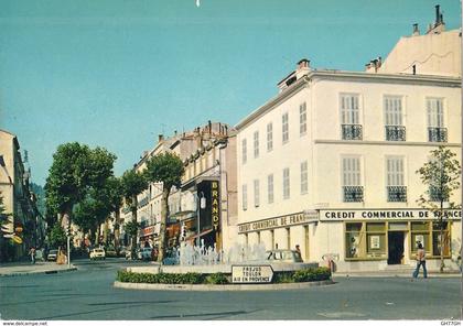 CPA DRAGUIGNAN -carrefour devant sous-préfecture