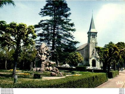 Dun le Palestel - l'église et le square
