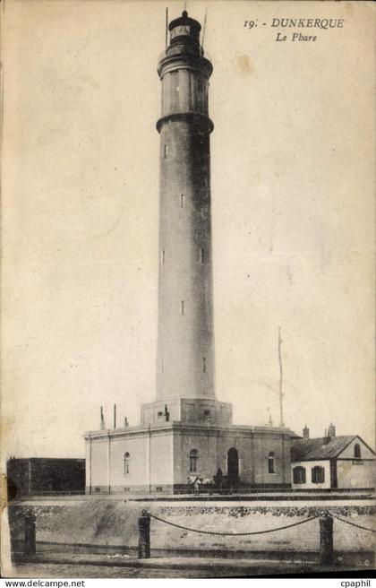 CPA Dunkerque Le Phare