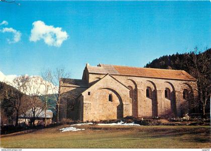 CPM Abbaye romane Chalaisienne de Boscodon Embrun Abbatiale vue du Nord