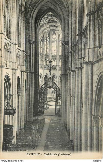 CPA Evreux Cathedrale Interieur