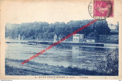 Evry-Petit-Bourg - l'Ecluse - Evry - (91) Essonne