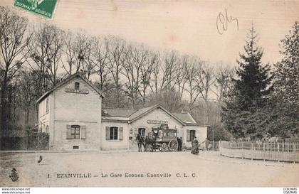 95 - EZANVILLE - S08829 - La Gare Ecouen Ezanville - Calèche