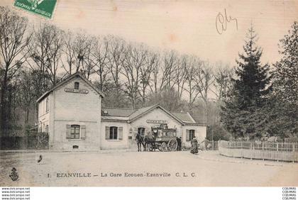 95 - EZANVILLE - S08829 - La Gare Ecouen Ezanville - Calèche