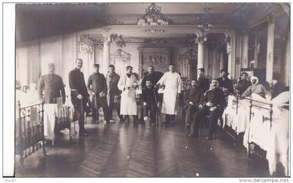 Carte Postale Photo Militaire - Hôpital Auxiliaire Croix-Rouge N° 34 -  A SITUER A LOCALISER ???