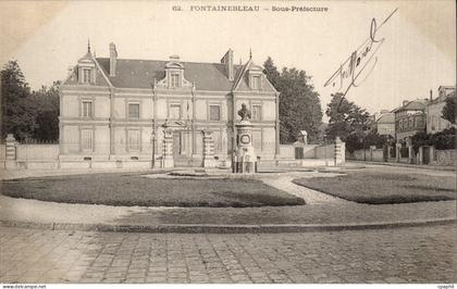CPA Fontainebleau Sous Prefecture
