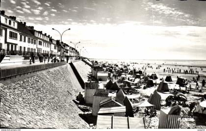CPM Fort Mahon La digue et la plage