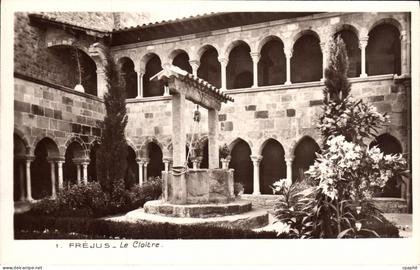 CPA Frejus Le Cloitre